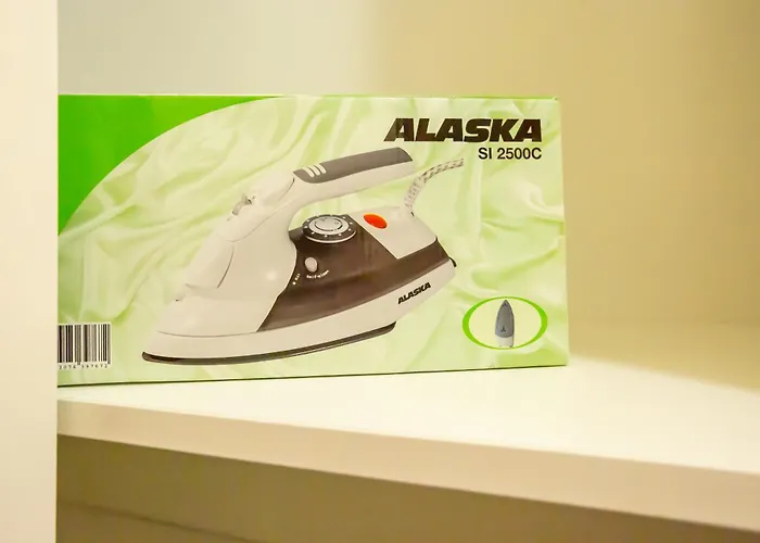 Cozy And Warm With A Separate Bedroom *