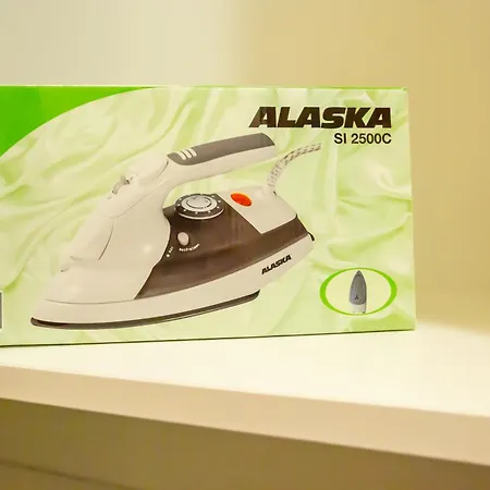 Cozy And Warm With A Separate Bedroom *