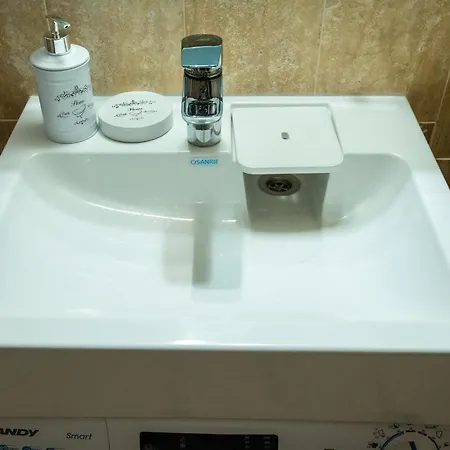 Cozy And Warm With A Separate Bedroom Appartamento *