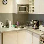 Cozy And Warm With A Separate Bedroom Apartment