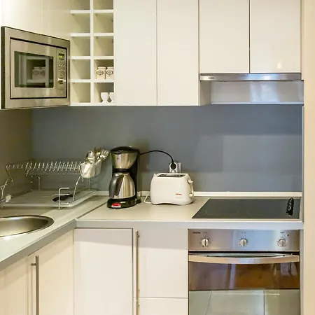 アパート Cozy And Warm With A Separate Bedroom バンスコ