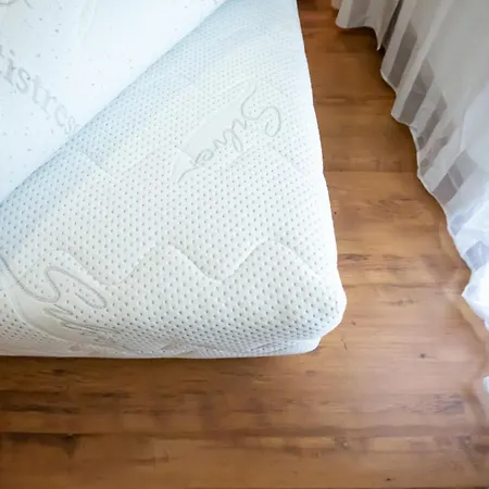 Cozy And Warm With A Separate Bedroom バンスコ