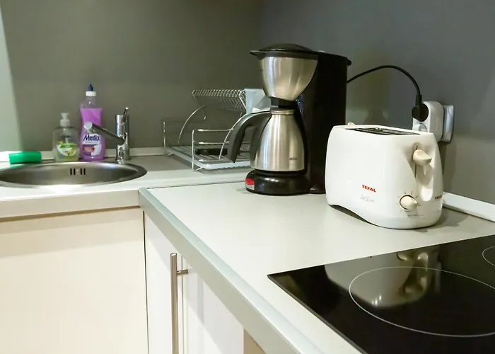 Cozy And Warm With A Separate Bedroom